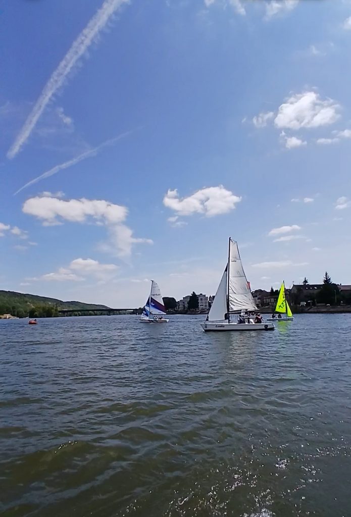 Stages de Voile – Été 2026